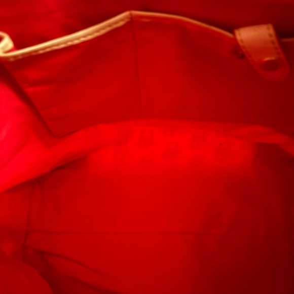 Dooney & Bourke Cream and Tan Signature Tote Bag - Picture 16 of 16